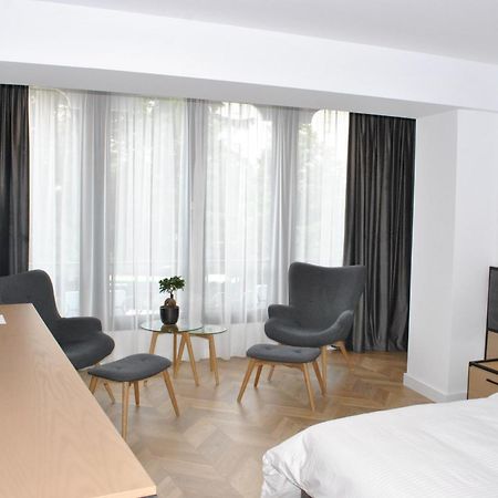 Prime Hotel Tiranë Luaran gambar