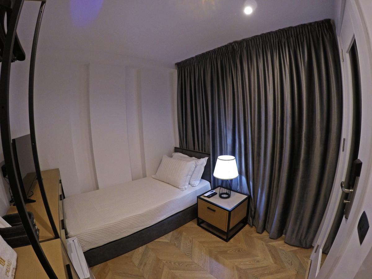 Prime Hotel Tiranë Luaran gambar