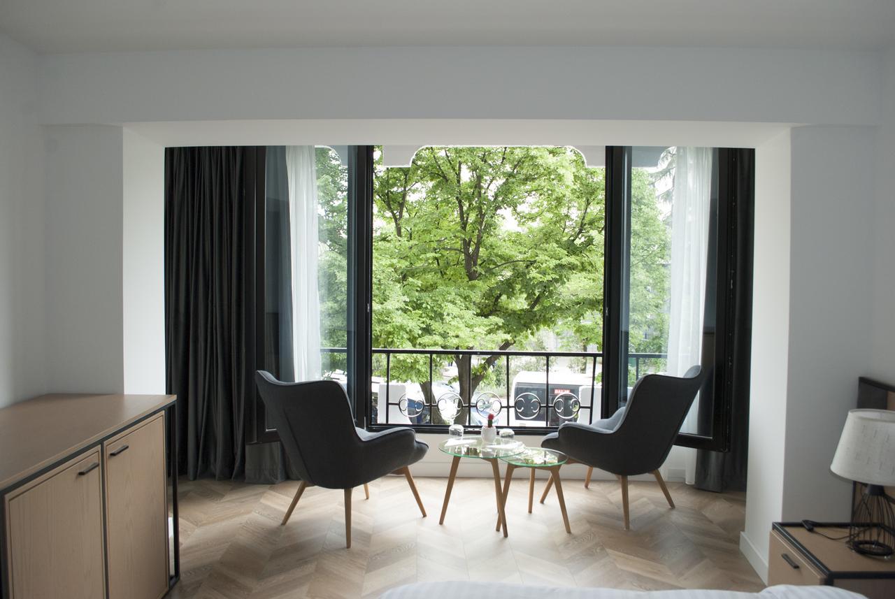 Prime Hotel Tiranë Luaran gambar