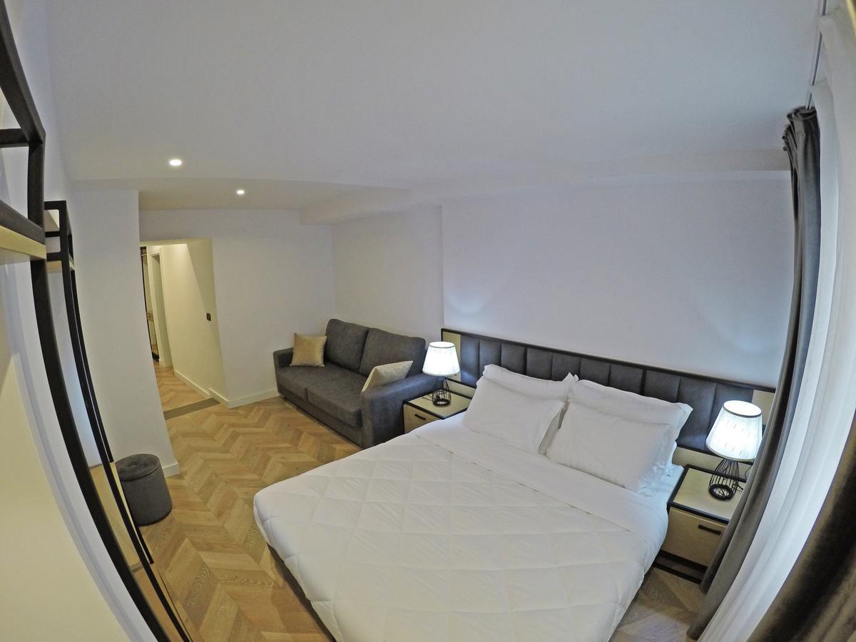Prime Hotel Tiranë Luaran gambar